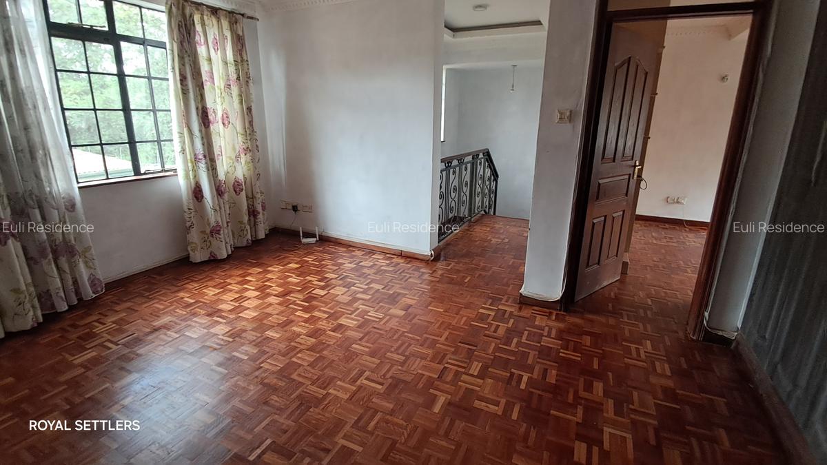 4 Bed Townhouse with En Suite at James Gichuru - 6