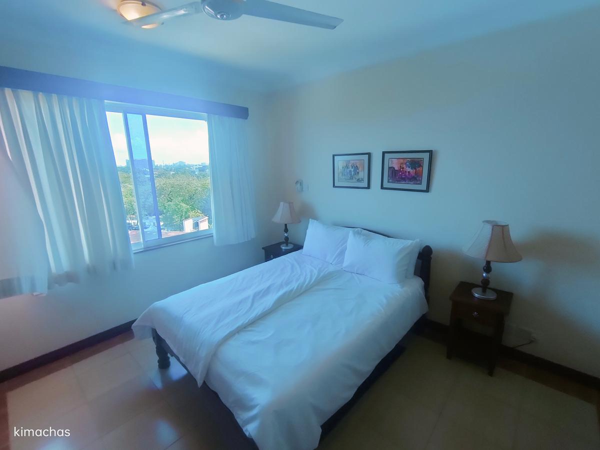 Furnished 2 Bed Apartment with En Suite at Links Road - 10