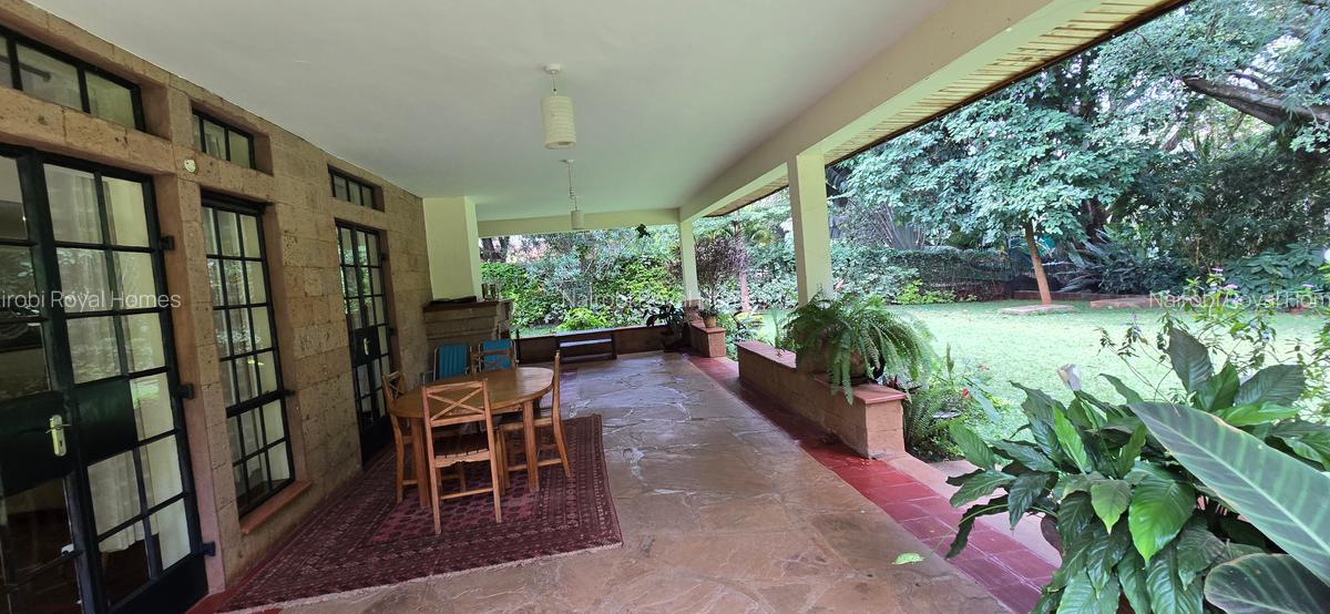 5 Bed House with En Suite at Rossly Park Lone Tree - 10