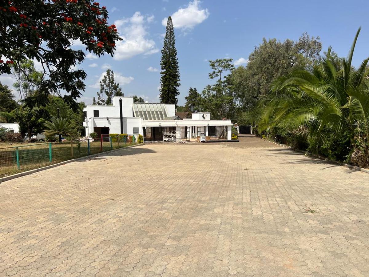 Commercial Property with Service Charge Included in Lavington - 2