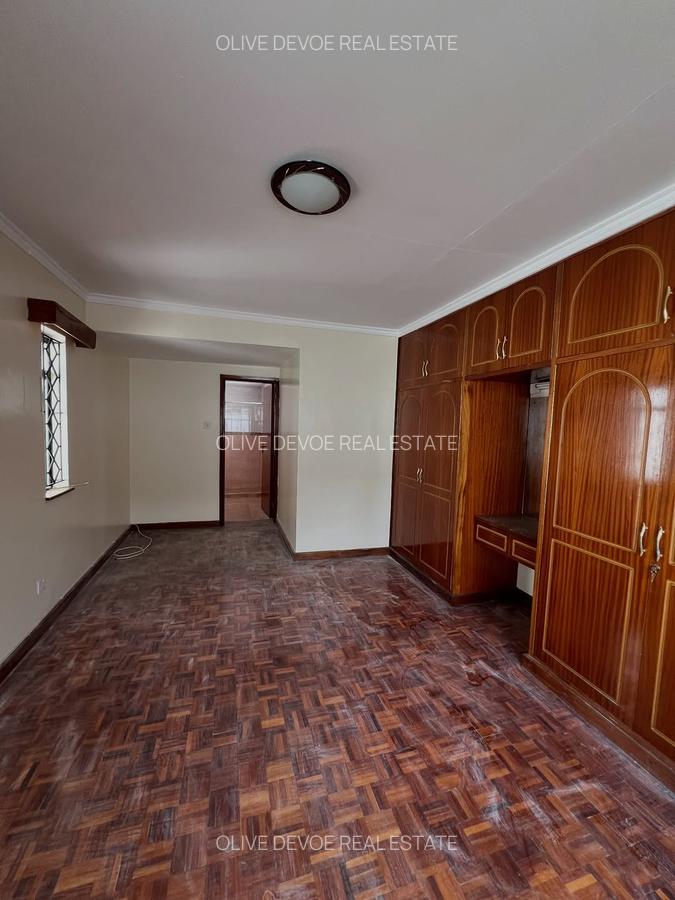 4 Bed Townhouse with En Suite in Spring Valley - 14