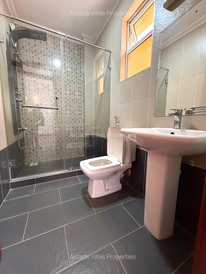 3 Bed Apartment with En Suite in Riverside - 18