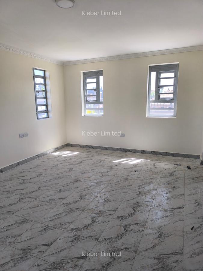 6 Bed House with En Suite in Gikambura - 16