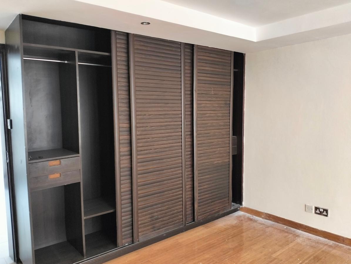 5 Bed Townhouse with En Suite in Westlands Area - 6