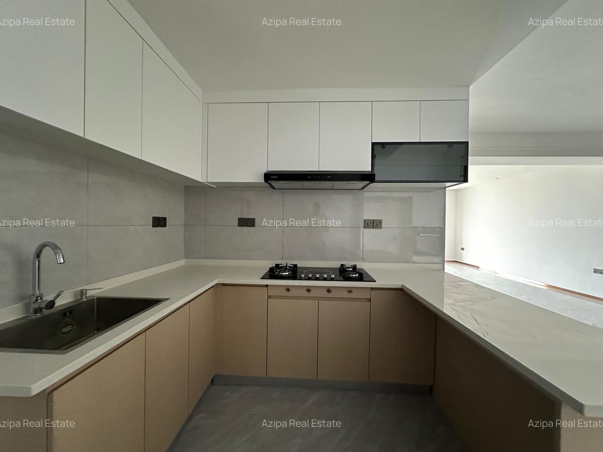 3 Bed Apartment with En Suite at Riverside - 3