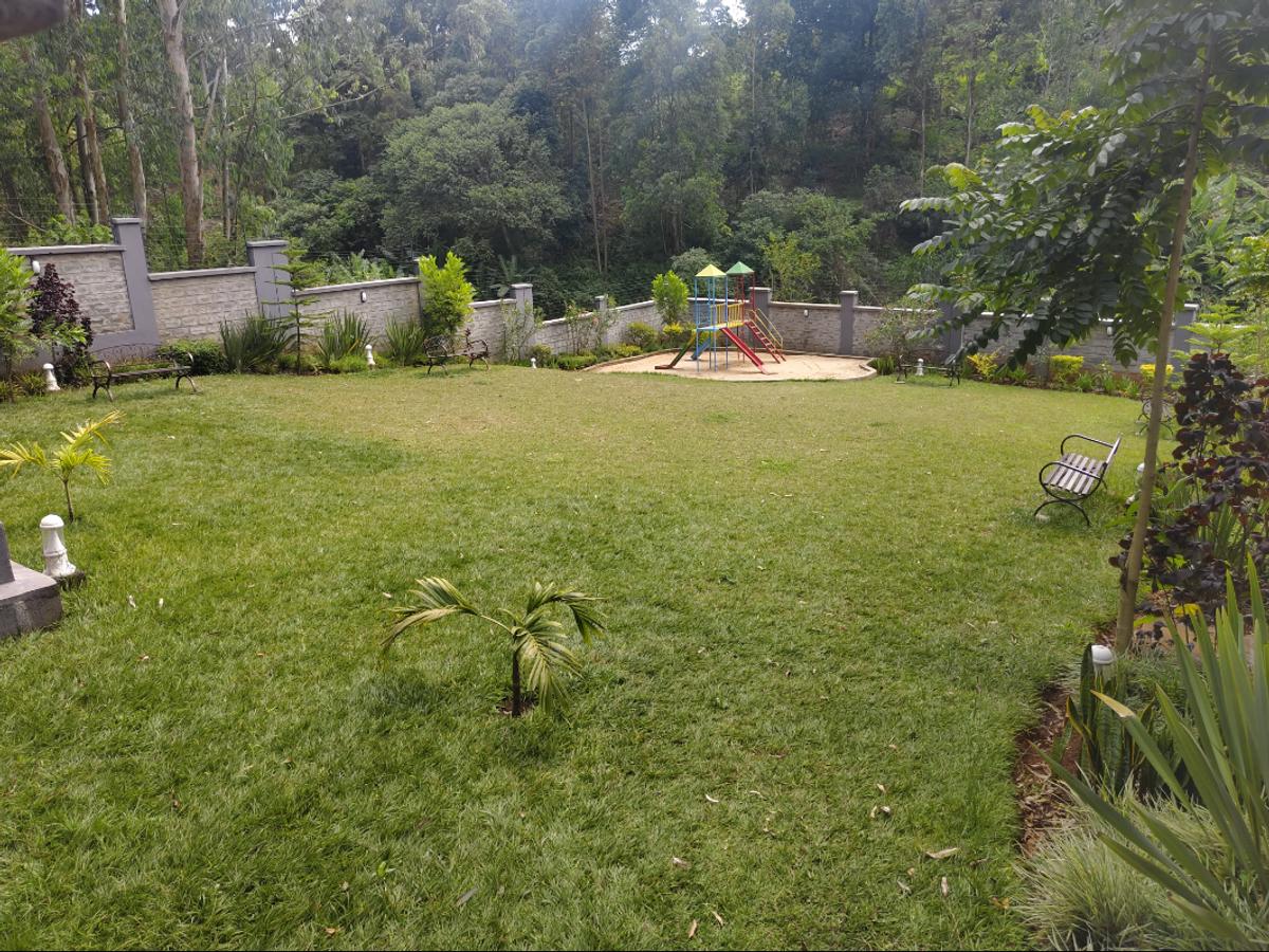 Serviced 2 Bed Apartment with Swimming Pool in Kitisuru - 15