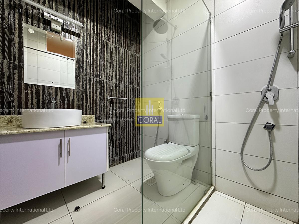 4 Bed Apartment in Parklands - 11