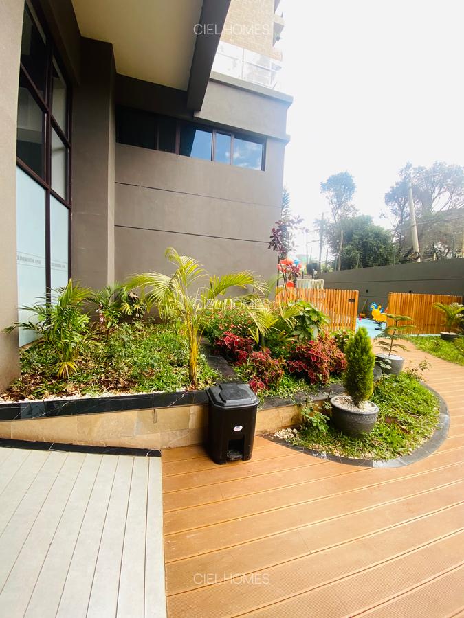 2 Bed Apartment with Swimming Pool in Riverside - 16