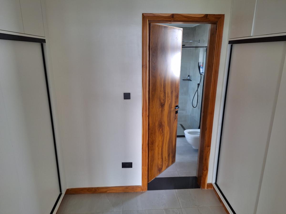 Furnished 3 Bed Apartment with En Suite in Spring Valley - 15