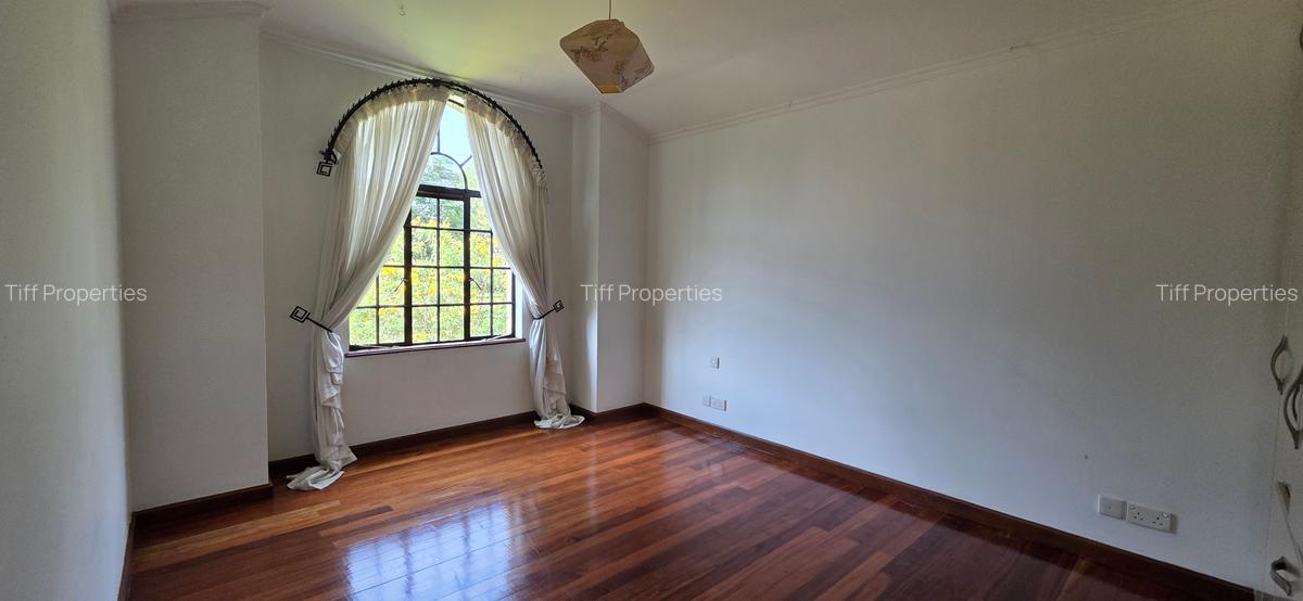 4 Bed Townhouse in Runda - 16