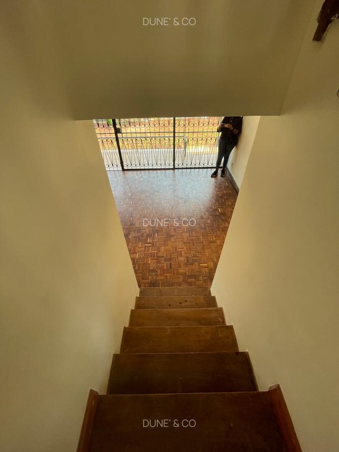 4 Bed Townhouse with En Suite in Westlands Area - 6
