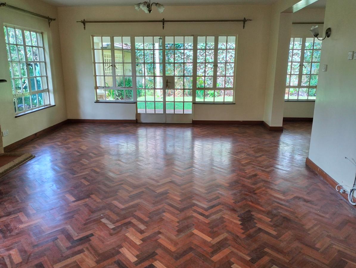 5 Bed Townhouse with En Suite in Lavington - 18