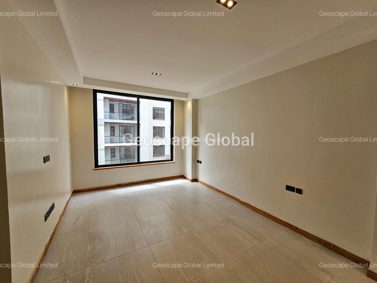 4 Bed Apartment with En Suite in Spring Valley - 4