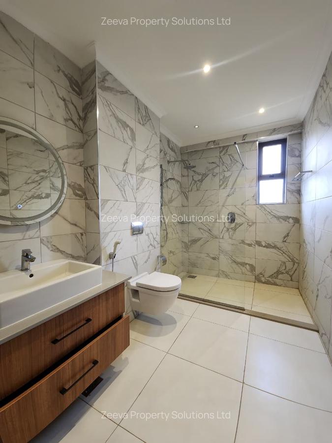 2 Bed Apartment with En Suite in Westlands Area - 12