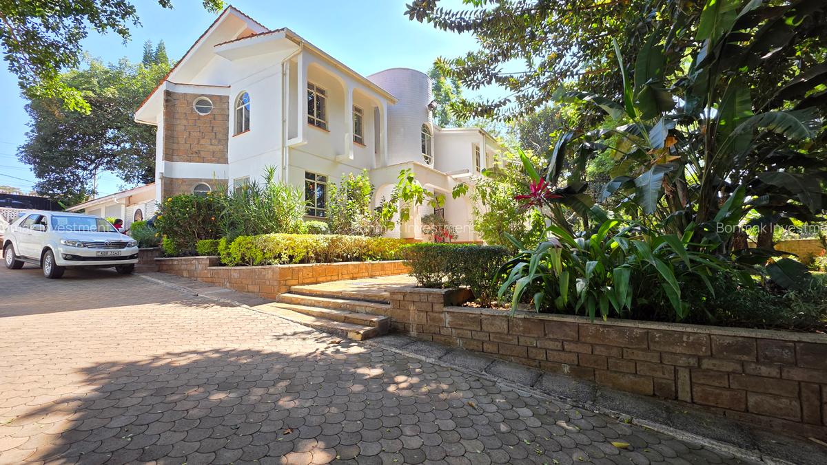 4 Bed House with En Suite at Nyari Central - 1