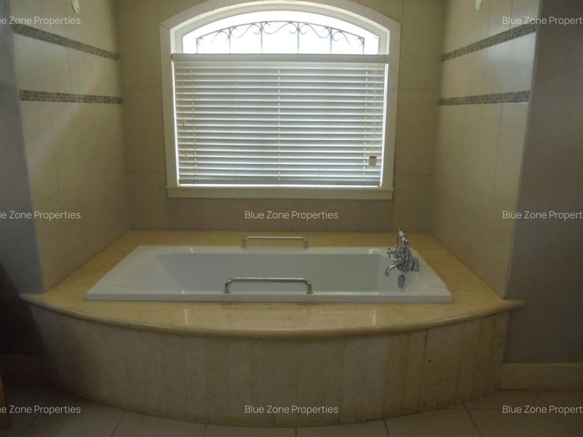 4 Bed House with En Suite at Kitusuru Road - 16