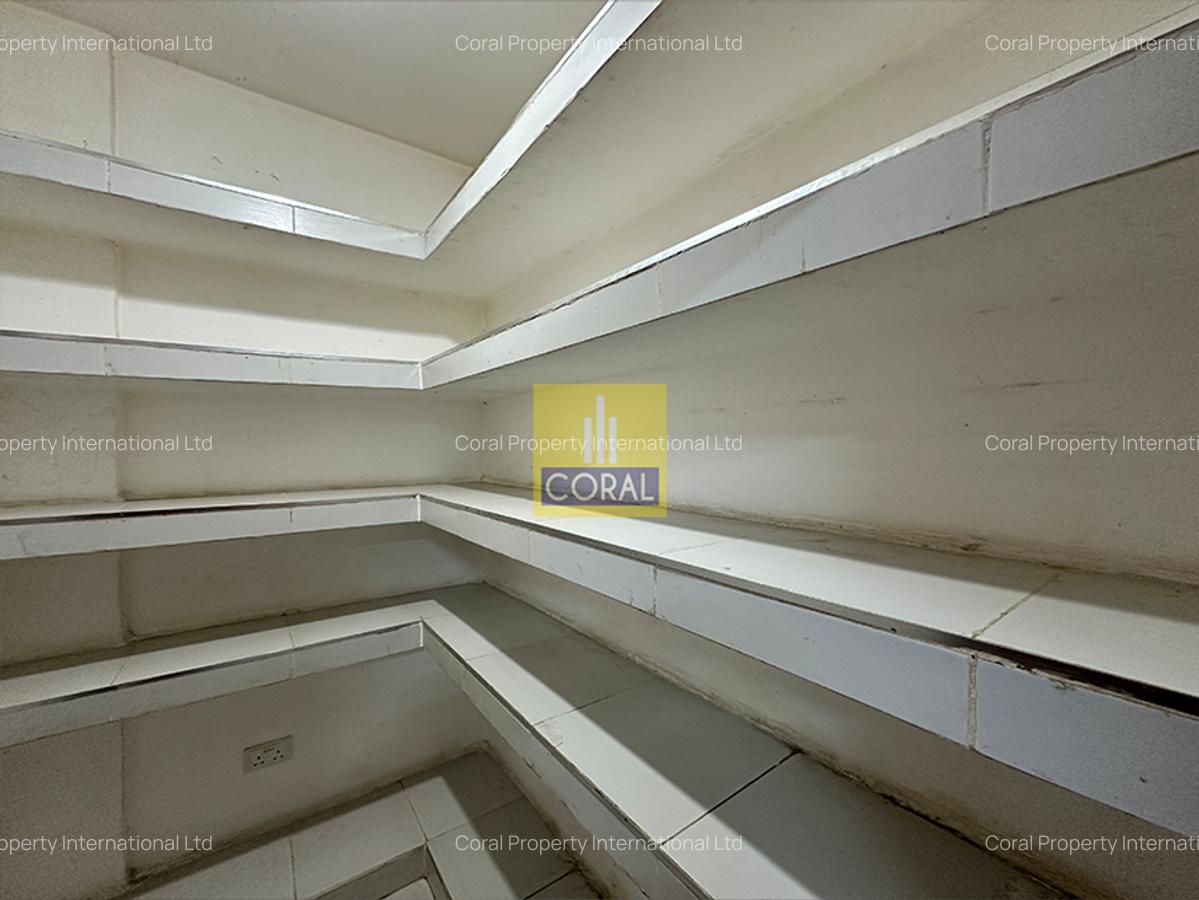 4 Bed Apartment in Parklands - 6