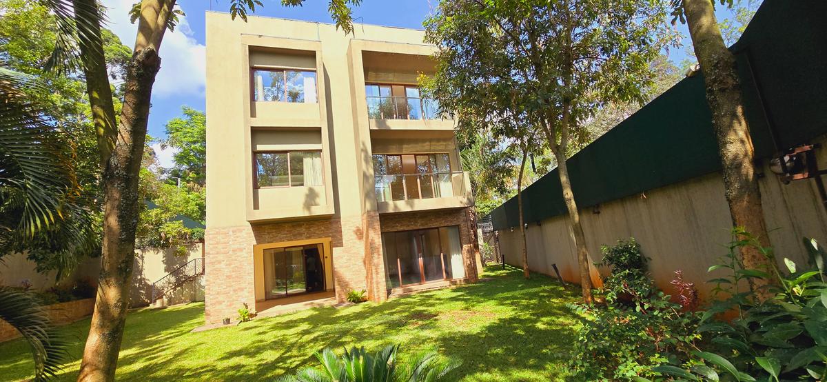 5 Bed Townhouse with En Suite at Convent Drive - 3