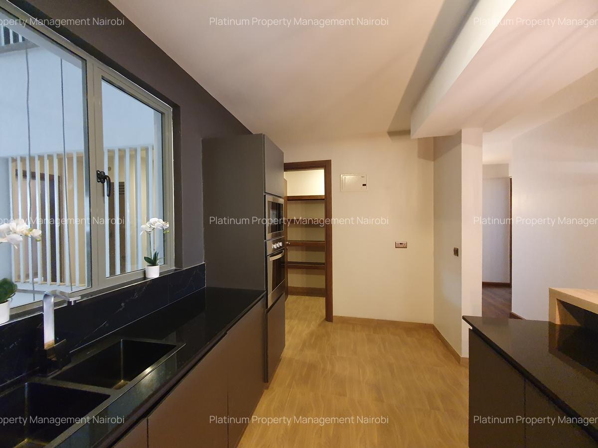 Serviced 3 Bed Apartment with En Suite at Brookside Gardens - 7