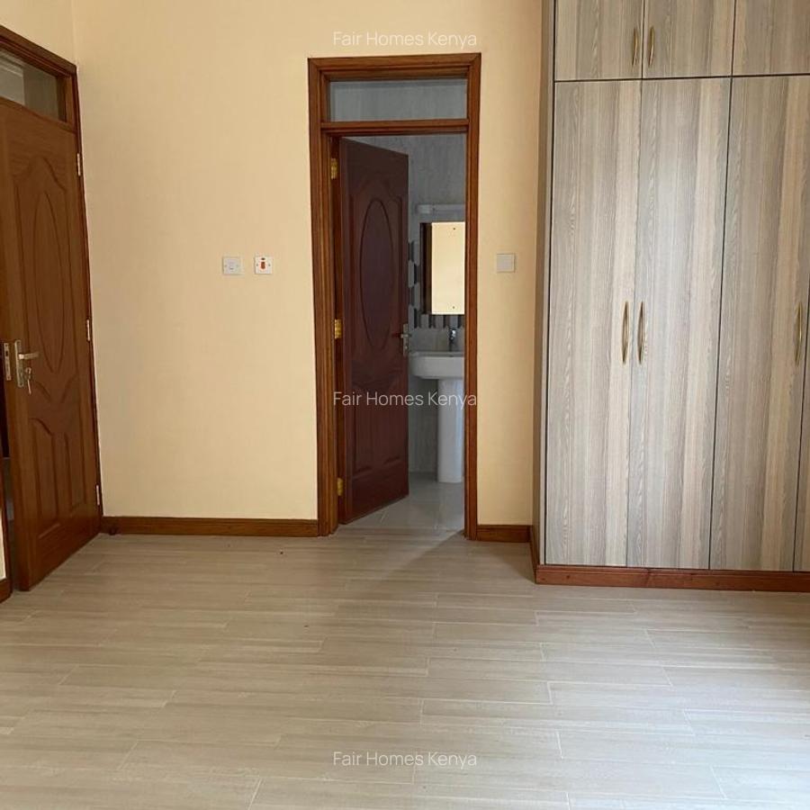 4 Bed Townhouse with En Suite at Lavington Manyani - 8