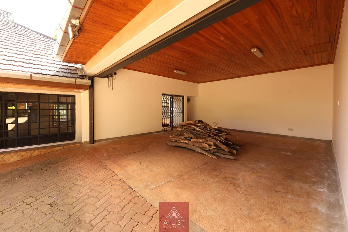 4 Bed House with En Suite at Loresho - 5