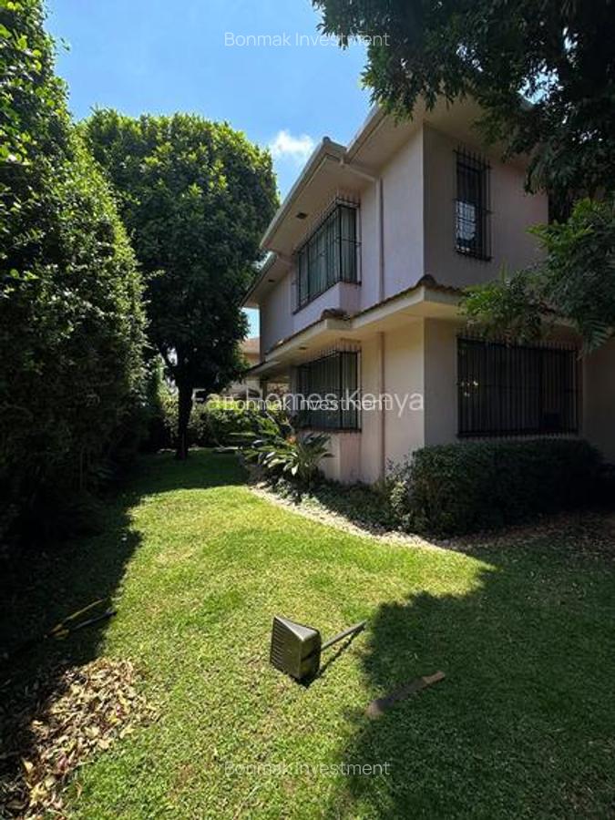 4 Bed Townhouse with En Suite at Convent Drive - 10