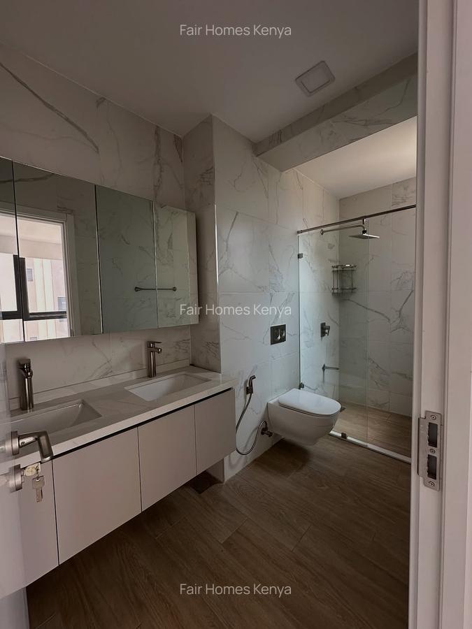 3 Bed Apartment with En Suite at Riverside Drive - 11