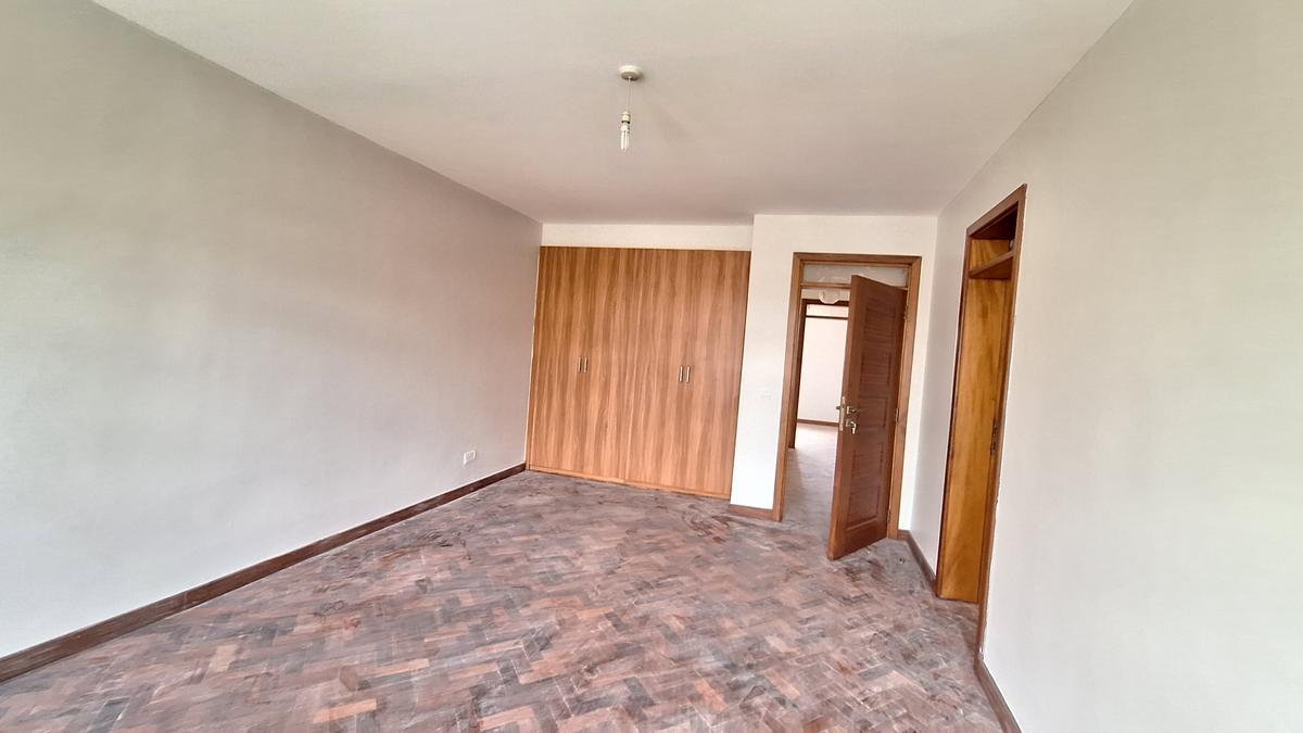 5 Bed Townhouse with En Suite at Convent Drive - 16