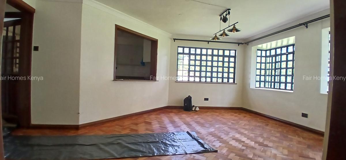 4 Bed Townhouse with En Suite at Lavington Green - 20