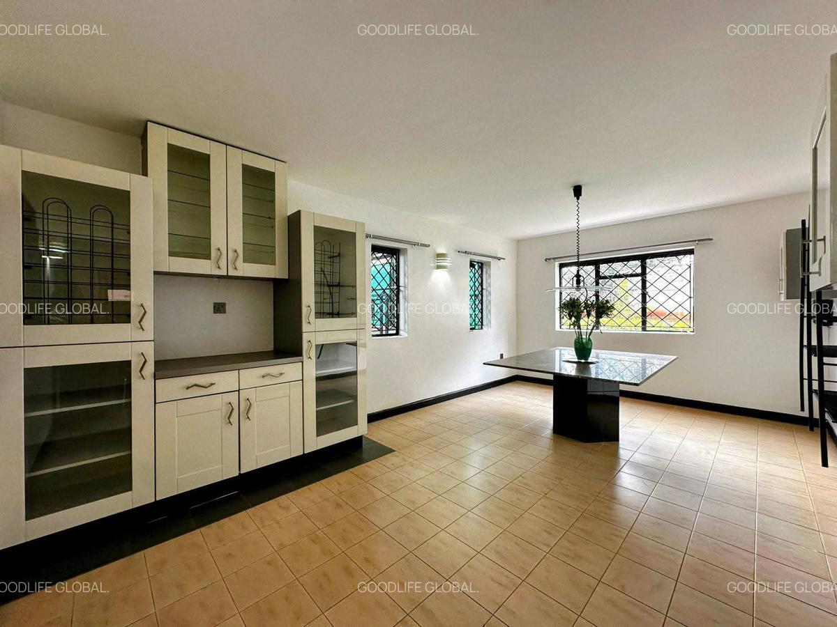 4 Bed House with En Suite at Runda - 12