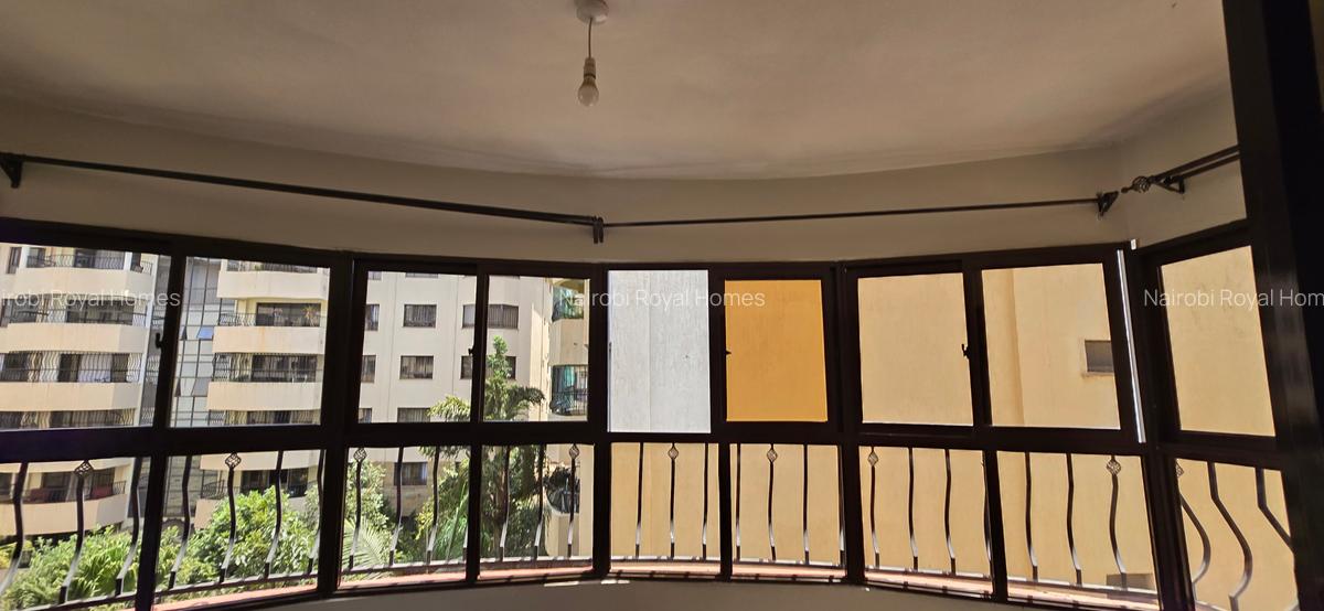 3 Bed Apartment with En Suite at Lavington Green Garden - 18