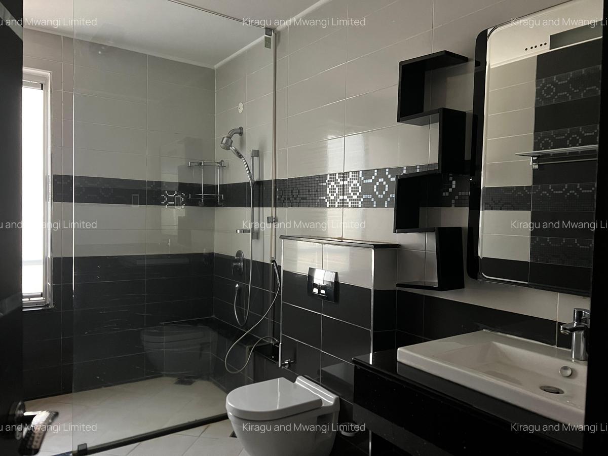 3 Bed House with En Suite at Riverside Pearl - 13