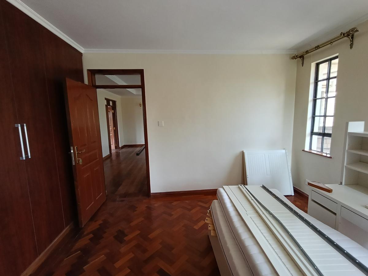 6 Bed House with En Suite in Kitisuru - 16