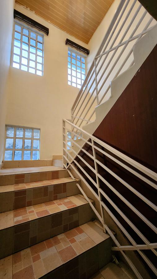4 Bed House with En Suite in Nakuru - 11