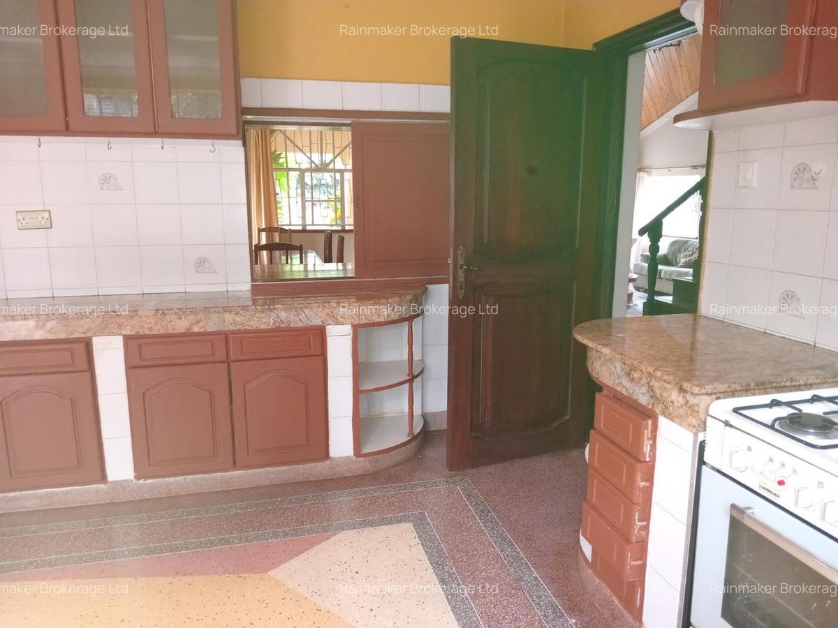 3 Bed House with En Suite in Runda - 4