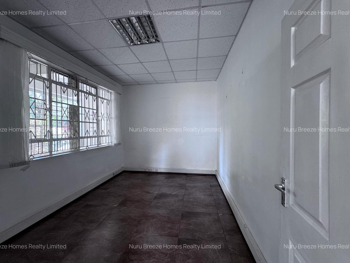 1,300 ft² Commercial Property with Parking in General Mathenge - 10