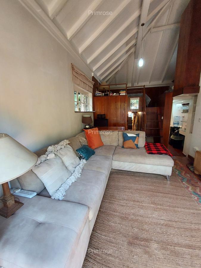 Furnished Bedsitter in Rosslyn - 11