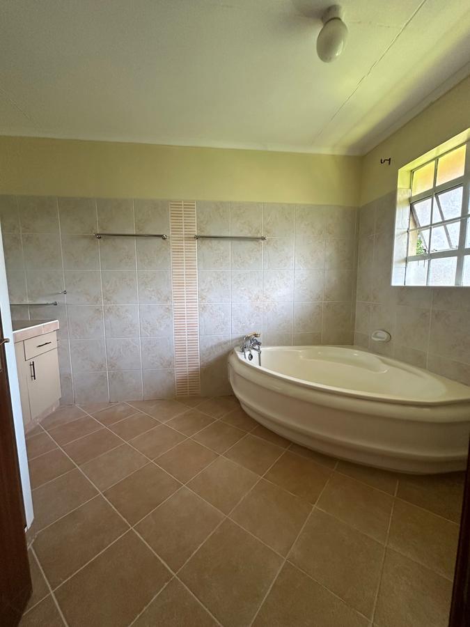 4 Bed Townhouse with En Suite in Runda - 7