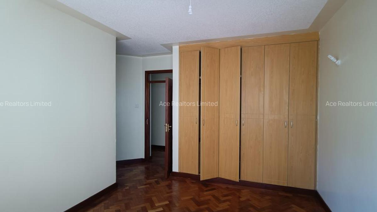 3 Bed Apartment with En Suite at Gatundu Road - 10