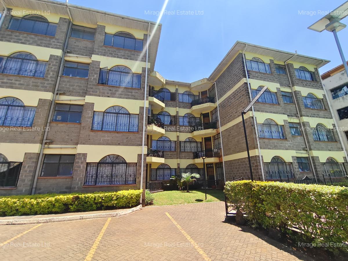 3 Bed Apartment with Swimming Pool in Kilimani - 17