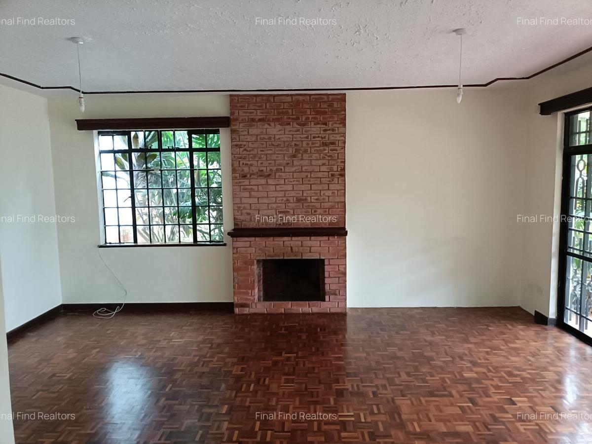 4 Bed House with Garden in Runda - 14