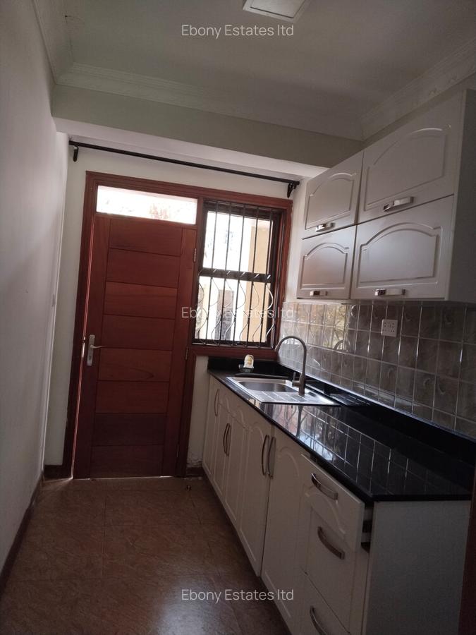 Bedsitter in Lavington - 9