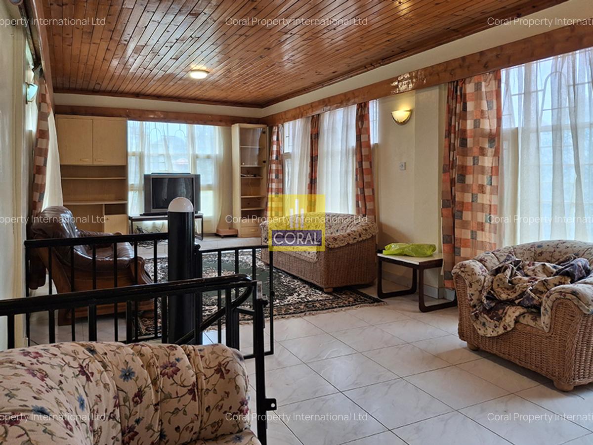 2 Bed Apartment in Brookside - 5
