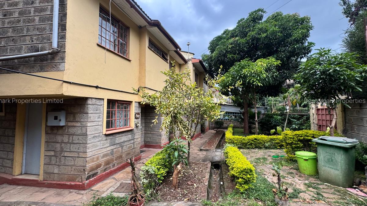 5 Bed Townhouse with En Suite at Langata - 2