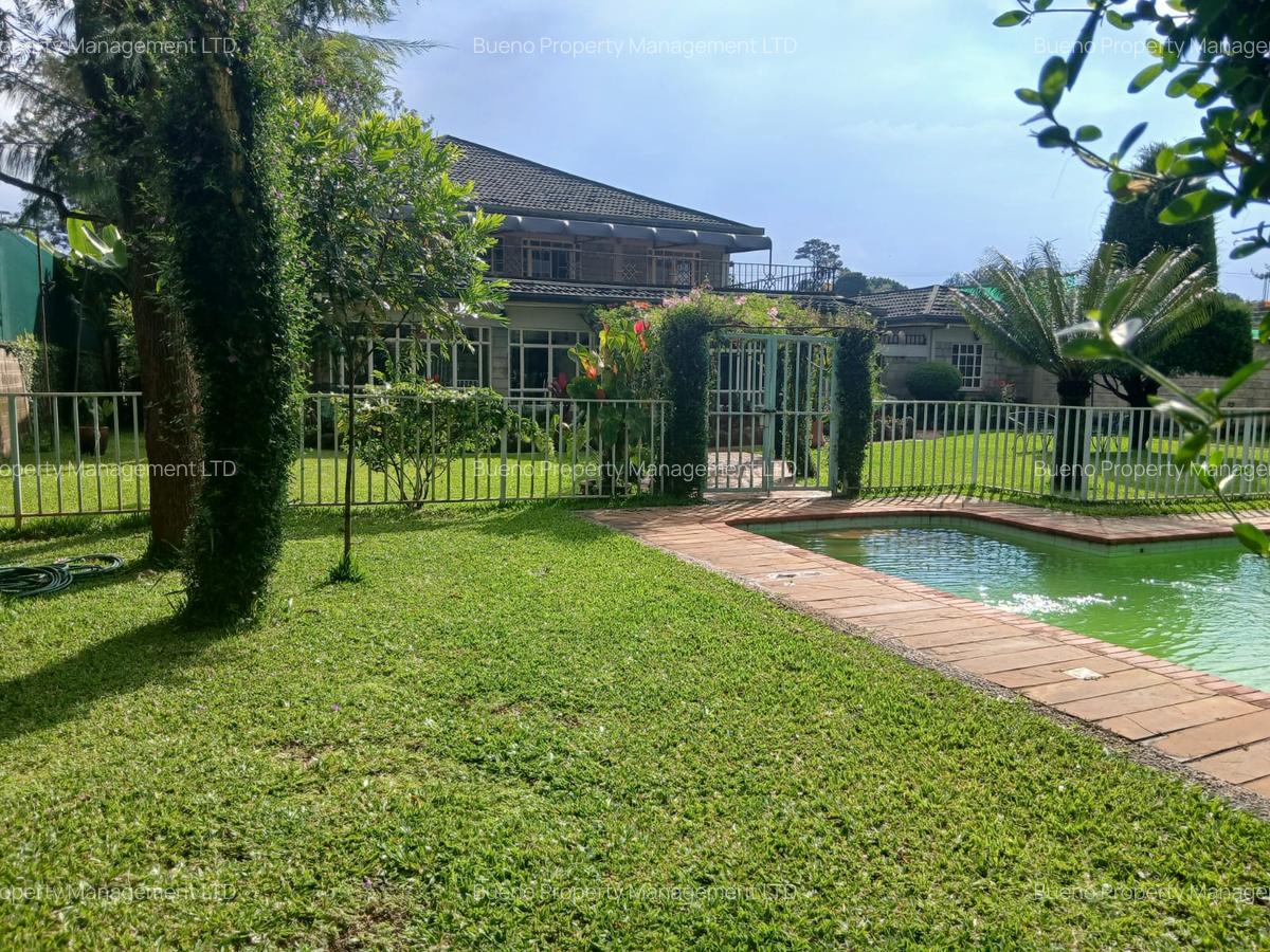 5 Bed Townhouse with Swimming Pool in Runda - 1
