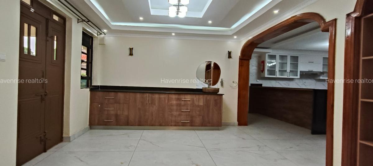 5 Bed House at Kitusuru - 5