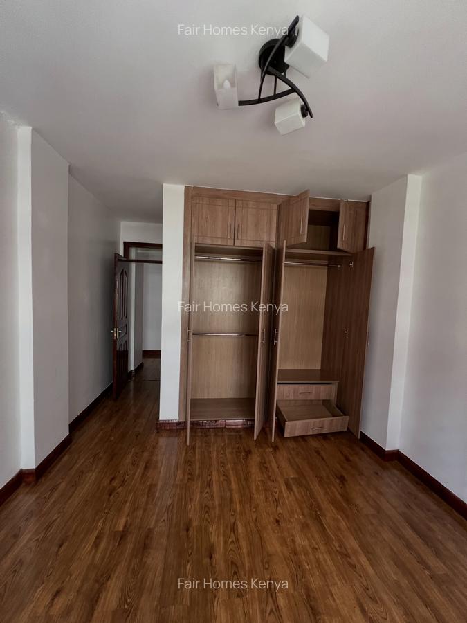 3 Bed Apartment with En Suite at Hatheru Road - 14