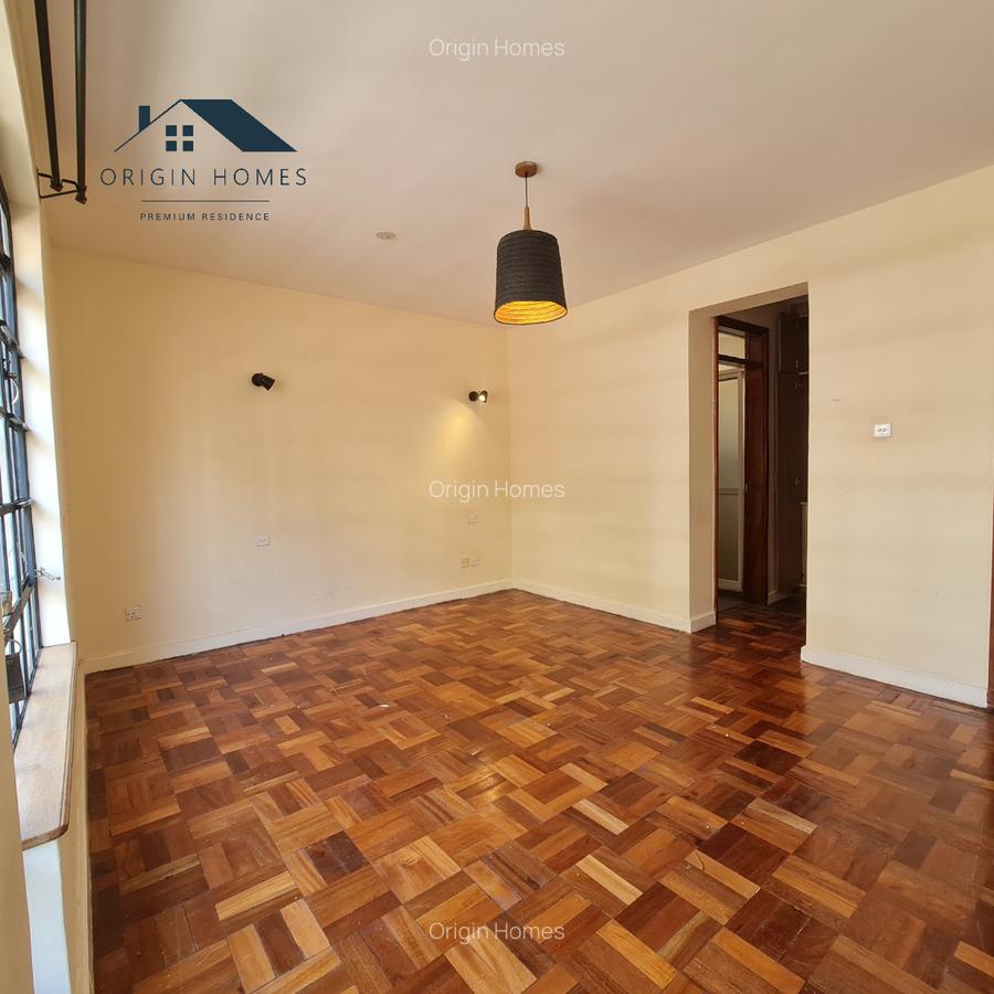 3 Bed Apartment with En Suite at Riverside Drive - 6