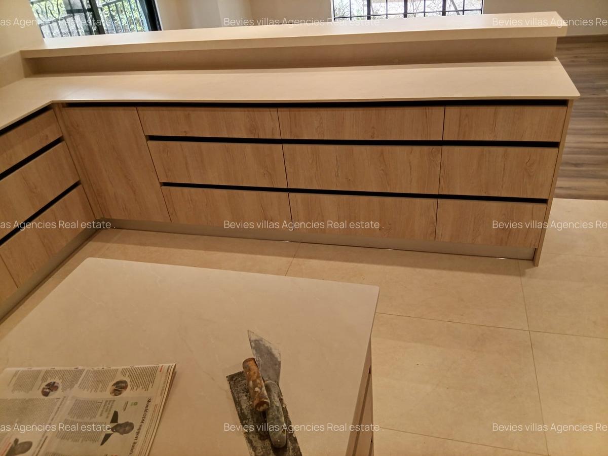 4 Bed Townhouse with En Suite at Westlands - 14