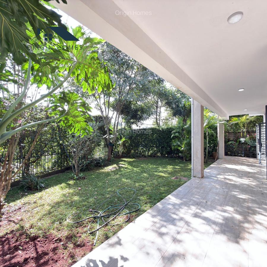 3 Bed House with En Suite at Rosslyn - 17